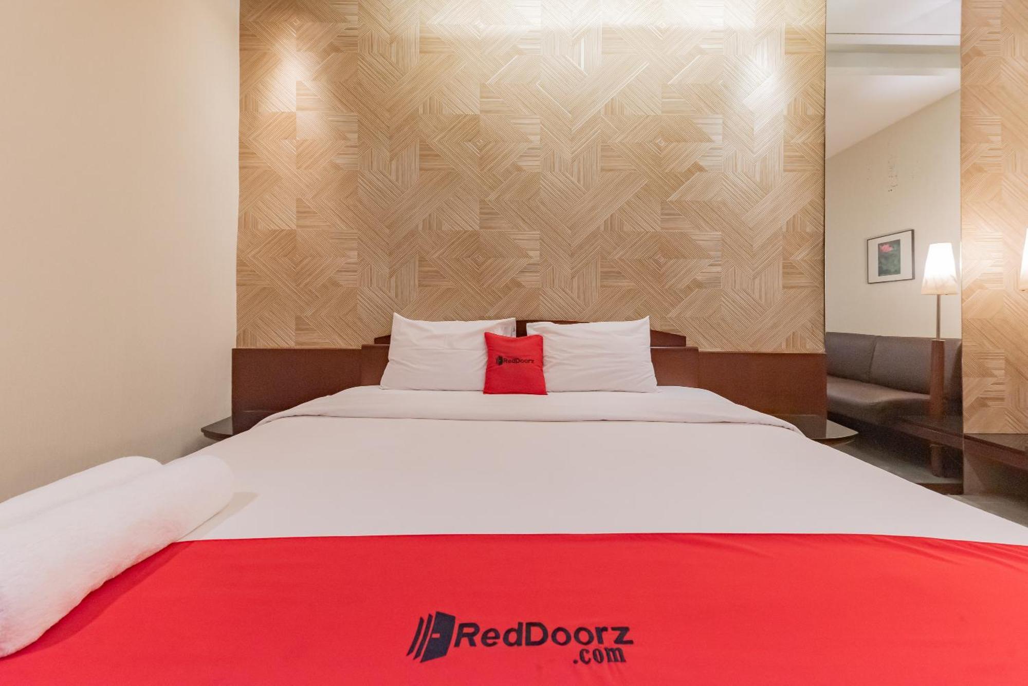 Reddoorz Plus @ Cipaganti Street 3 Бандунг Экстерьер фото